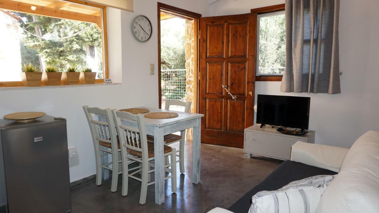 Studio Panagiota - Oasis Holiday Houses Kokkinos Pyrgos Exterior foto