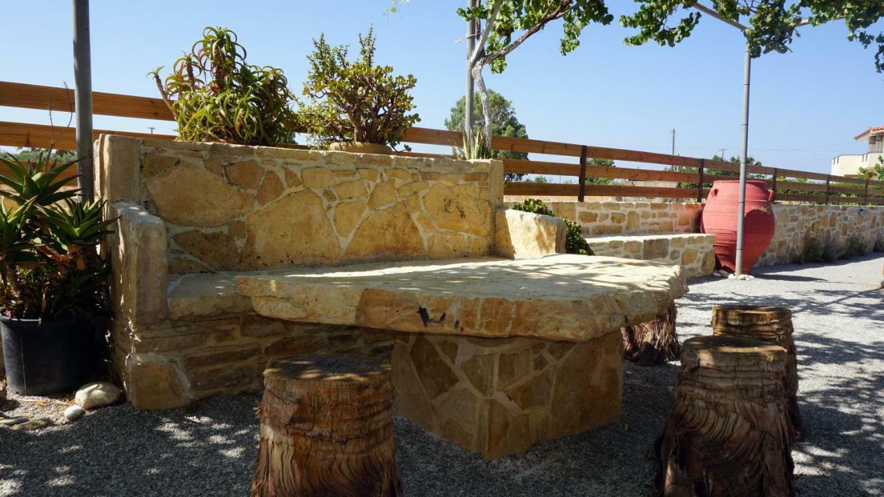 Studio Panagiota - Oasis Holiday Houses Kokkinos Pyrgos Exterior foto