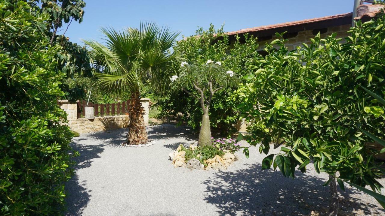 Studio Panagiota - Oasis Holiday Houses Kokkinos Pyrgos Exterior foto